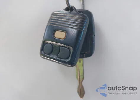 2005 Ford F-150 Lariat/Xlt z USA, uszkodzony, nr VIN 1FTPW12565FB26539